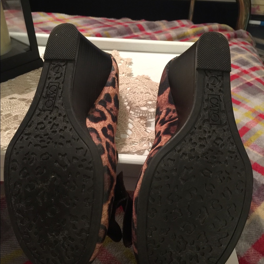 Woman’s wedge leopard print - Picture 3 of 5